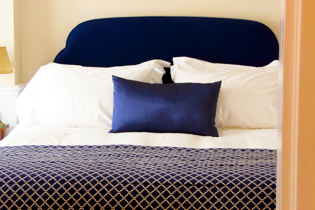 ホテルベッドメイキング